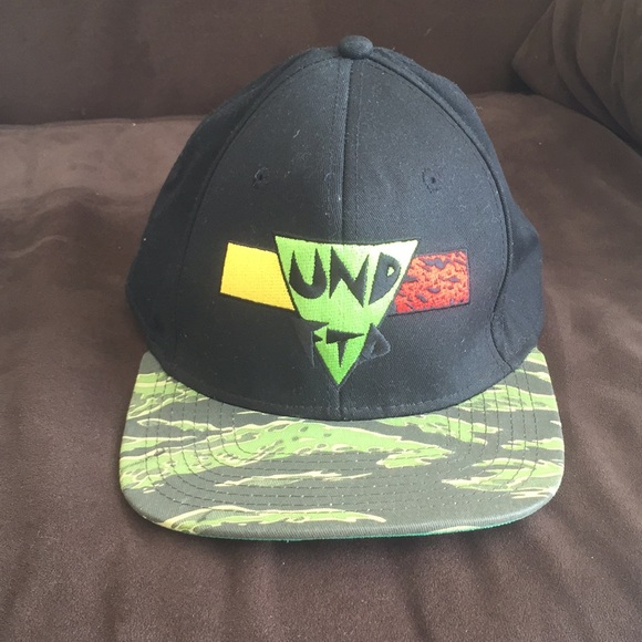 Undefeated Cap - Picture 1 of 3